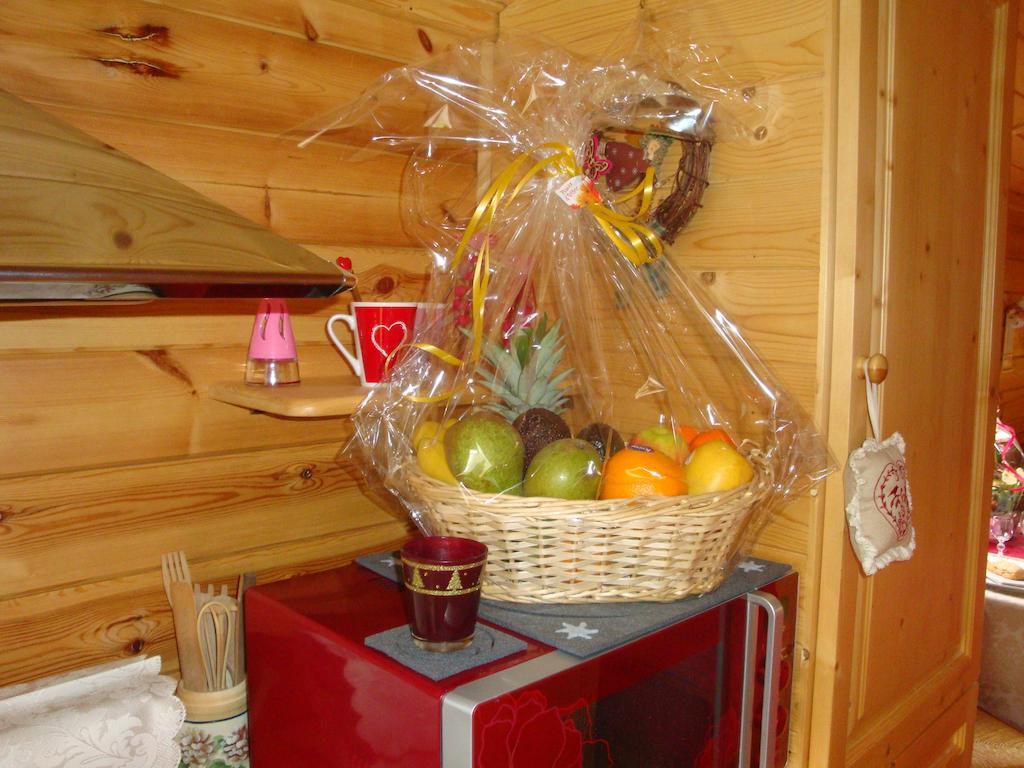 Maison D'Hotes La Roulotte Des 4 Saisons Sazeray Kamer foto