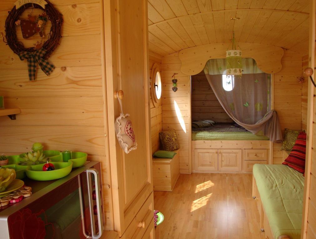 Maison D'Hotes La Roulotte Des 4 Saisons Sazeray Kamer foto