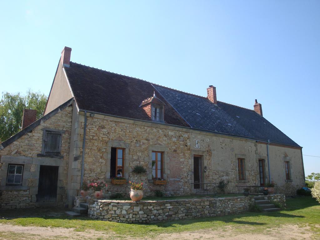 Maison D'Hotes La Roulotte Des 4 Saisons Sazeray Kamer foto